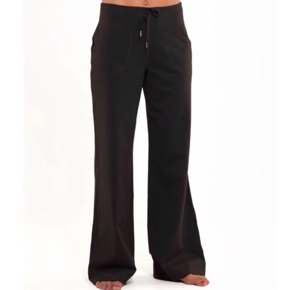 lululemon athletica Pants - Lululemon Still Pants Size 6